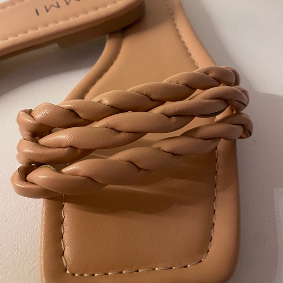 Sandals - Picture 2 of 3